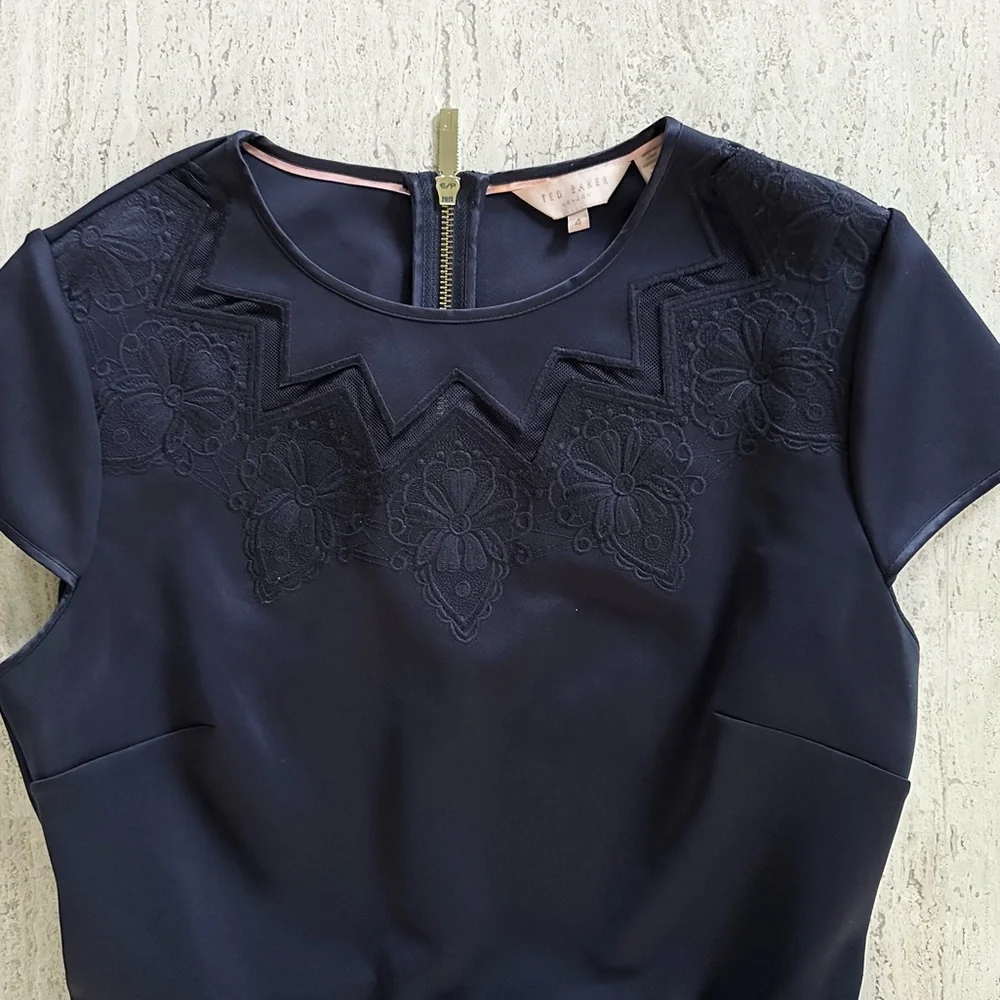 Ted Baker London Navy Cheskka Lace & Mesh Skater Dress | Ted Size 4 / US 10 - Picture 6 of 16
